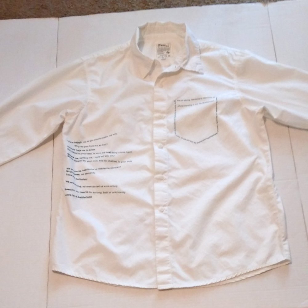 Pat Benatar Love is a Battlefield Lyric Shirt M